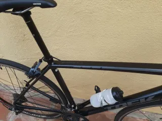 Bicicleta de carretera Trek Emonda ALR