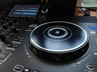 Denon DJ SC Live 2 Controlador DJ
