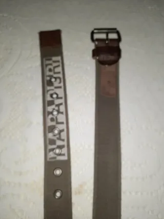 Cinturón Napapijri Verde Caqui. Talla 2.