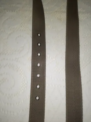 Cinturón Napapijri Verde Caqui. Talla 2.