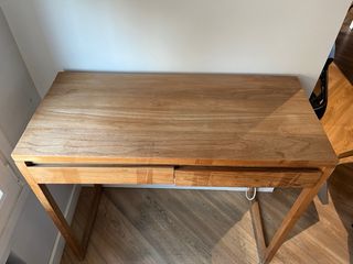 Consola de madera natural con dos cajones