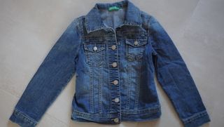 Cazadora vaquera niña Benetton 6-7 años y regalo