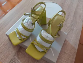 Sandalias Runi verde talla 37