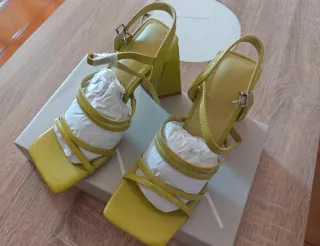 Sandalias Runi verde talla 37