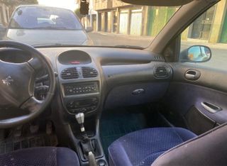 Peugeot 206 2004