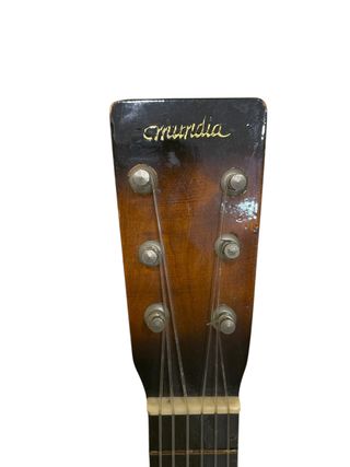 Guitarra acústica Mundia