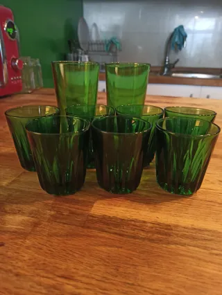 9 Vasos Verdes Vintage Cristal