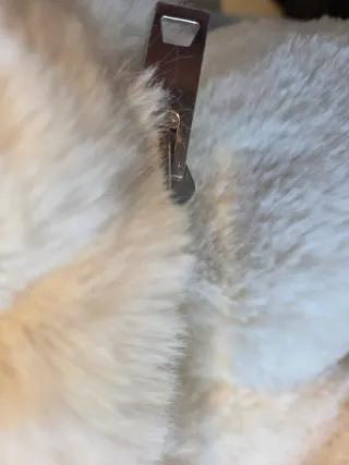 Abrigo pelo sintético acolchado beige/blanco