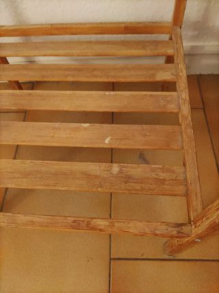 Mesita auxiliar Ikea madera y cristal.