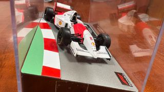 McLaren MP4/8 1993 Ayrton Senna 1:43