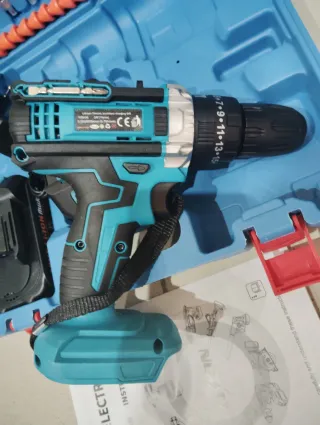 Taladro Percutor Inalámbrico con dos baterías incl