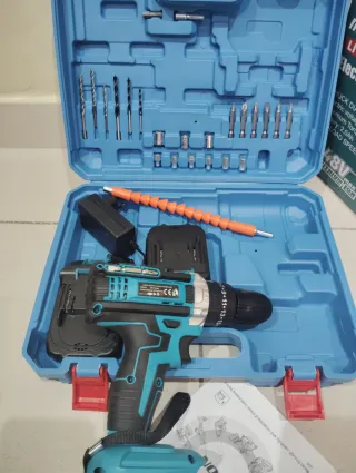 Taladro Percutor Inalámbrico con dos baterías incl