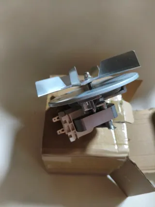 Motore per ventilatore fumi per stufa a pellet