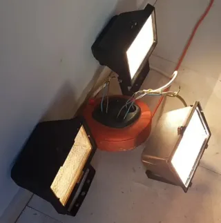 Proyectores Halógenos(A 30€ los 3)