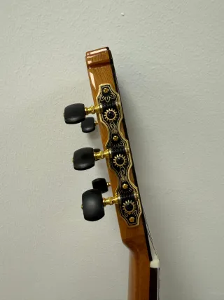 Guitarra Flamenca Tatay Amplificada