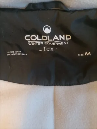 Plumífero impermeable para nieve negro y blanco