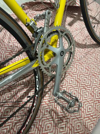 Bicicleta Colnago Campagnolo Amarilla