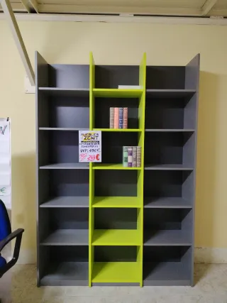 Estantería Muebles Zenit 18 huecos, con trasera.