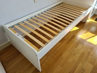 Cama IKEA Malm Blanca con somier y colchon