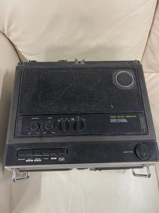 Hitachi CKP-110 TV Radio Cassette Vintage