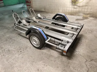 Remolque para motos para llevar 3
