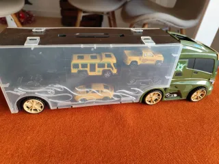 Camión Transportador de Coches de Juguete