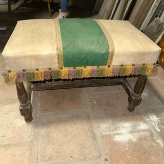 Reposapies/Descalzadora tapizada