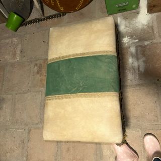 Reposapies/Descalzadora tapizada