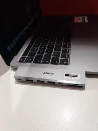 MacBook Pro M1 256GB + Hub Anker