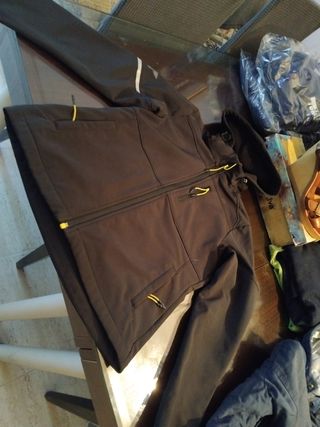 Chaqueta de niño marca JOMA