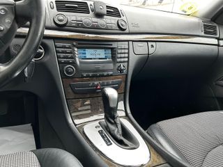 Mercedes-Benz Clase E320 Avantgarder 2003