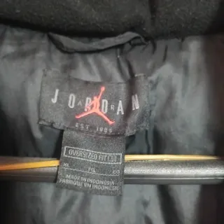 Chaquetón Jordan Negro