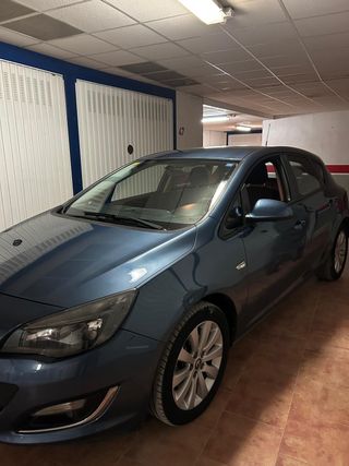 Opel Astra 2013