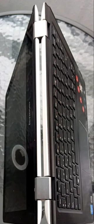 Portátil Lenovo Yoga 300-11IBR Blanco