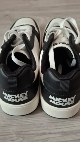 Tênis Mickey Mouse Novo Tam 39