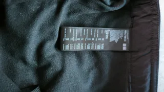 Pantalón trekking Uniqlo negro