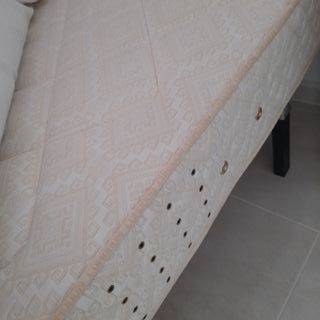 Cama matrimonial casi nueva