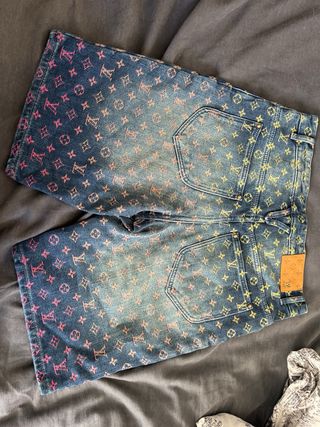 Jeans corti Louis Vuitton con monogramma blu rosa