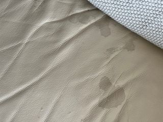 Sofá 3 plazas y sillón piel beige