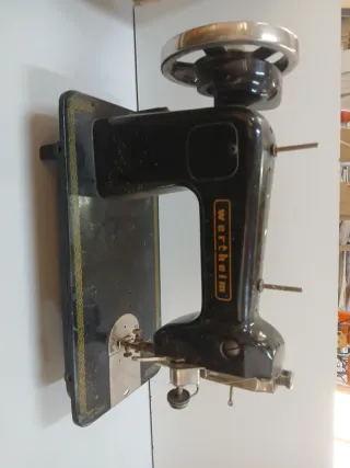 Máquina de coser Wertheim