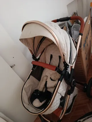 Cochecito de bebé y silla de coche