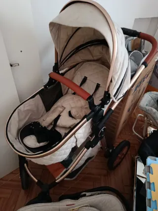 Cochecito de bebé y silla de coche