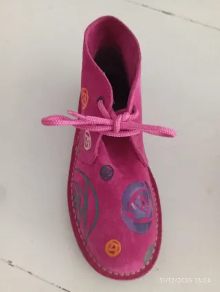 Zapato niña rosa con flores