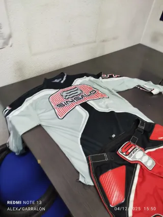 Pantalones SINISALO  Talla L