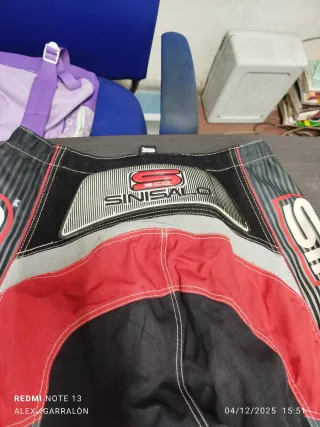 Pantalones SINISALO  Talla L