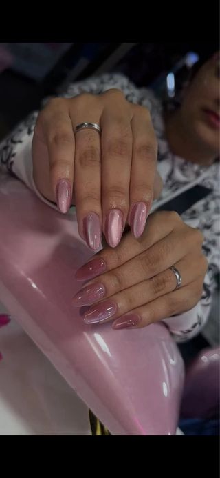 BUSCO EMPLEO MANICURISTA