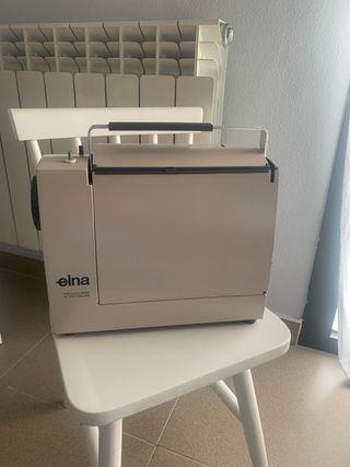 Máquina de coser Elna Lotus SP