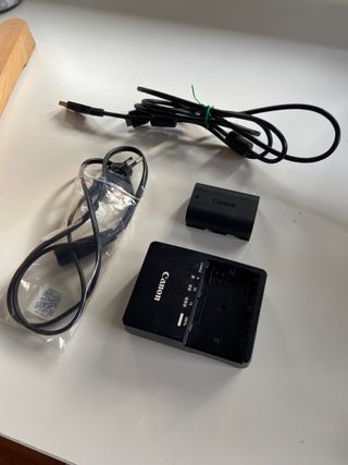 Canon EOS 5D Mark IV + Lente 50mm f/1.8