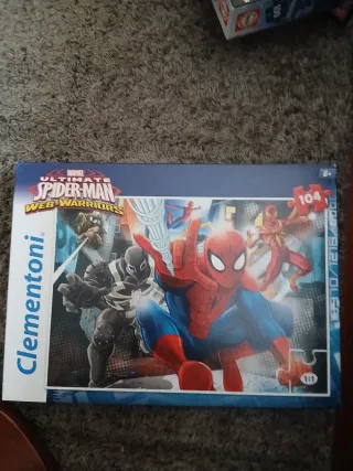 Puzzle Spiderman Web Warriors 104 piezas