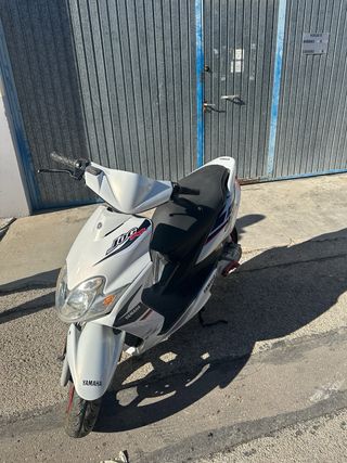 Yamaha Jog RR Blanca
